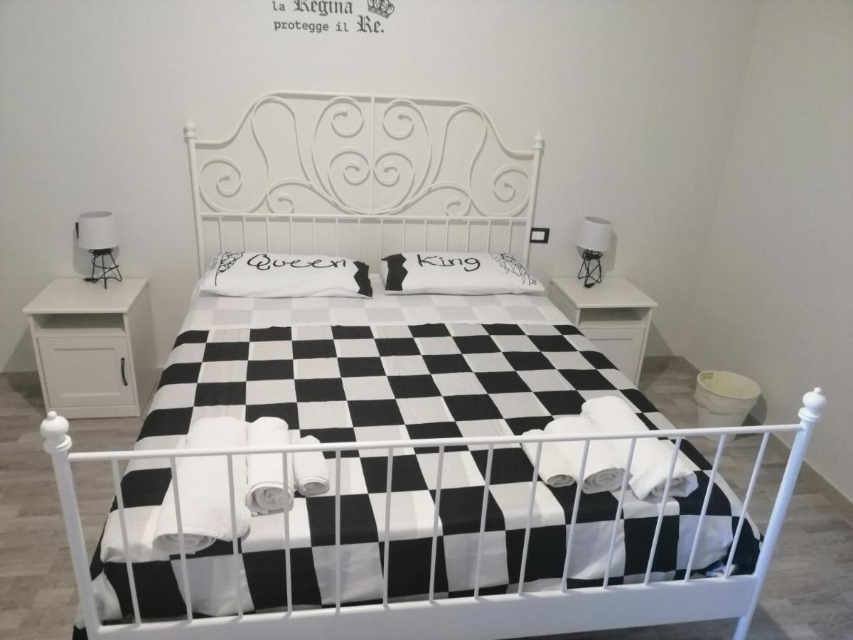 Scacco Matto Holiday House Taranto Exterior foto