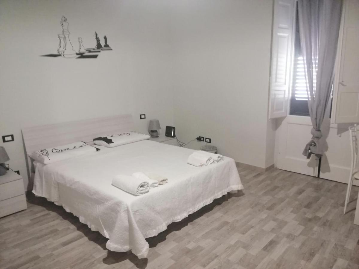 Scacco Matto Holiday House Taranto Exterior foto