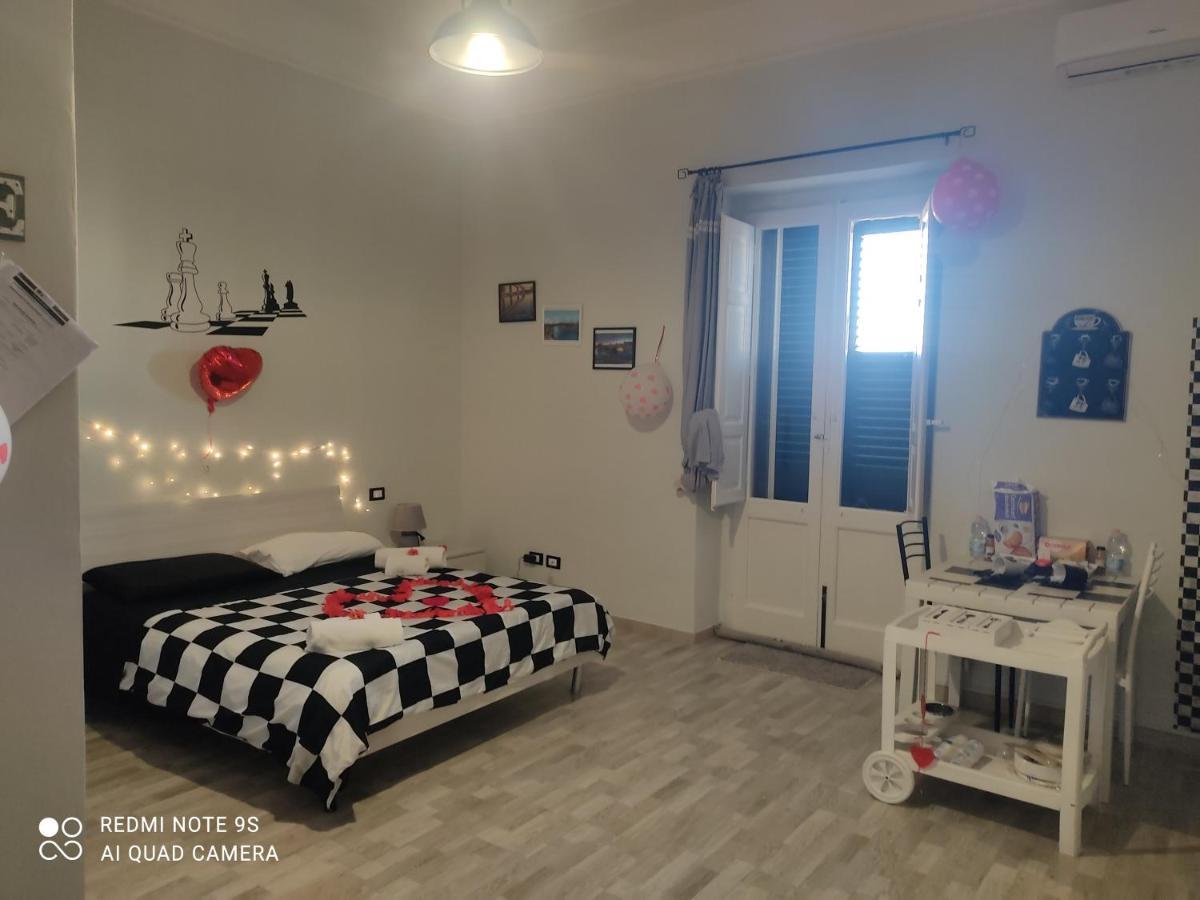 Scacco Matto Holiday House Taranto Exterior foto