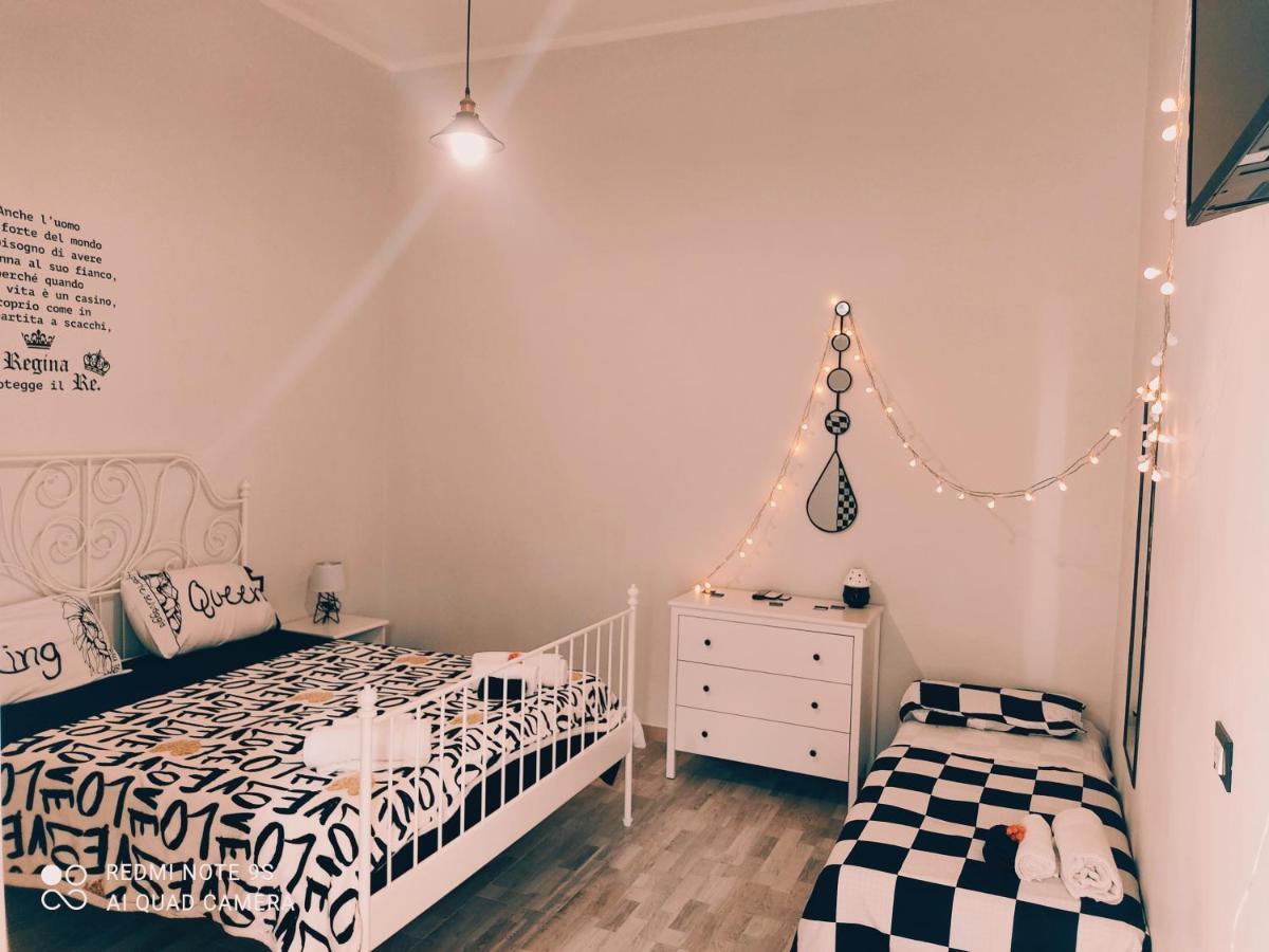 Scacco Matto Holiday House Taranto Exterior foto